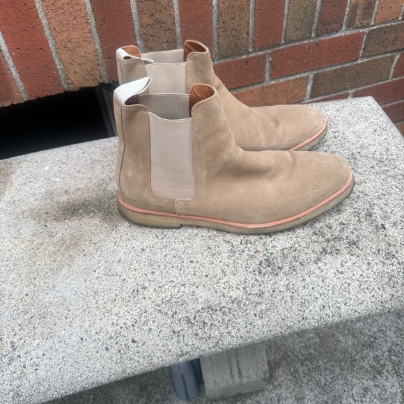 Common Projects Chelsea Boots – Beige Suede – EU 39 (US Men’s 6 / Women’s 8.5) - Picture 1 of 4